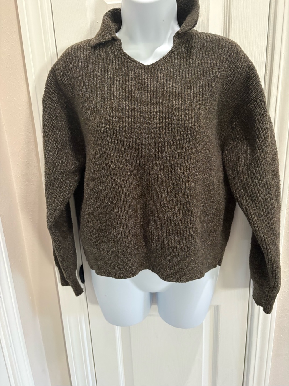 Uniqlo Olive Green Ribbed Collared Sweater